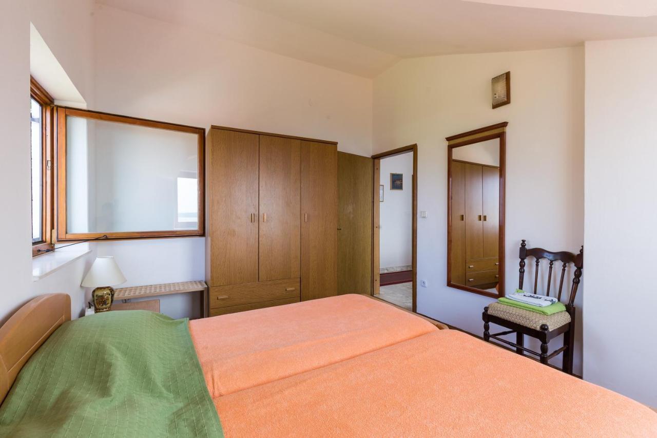Apartments Kisic Млини Стая снимка